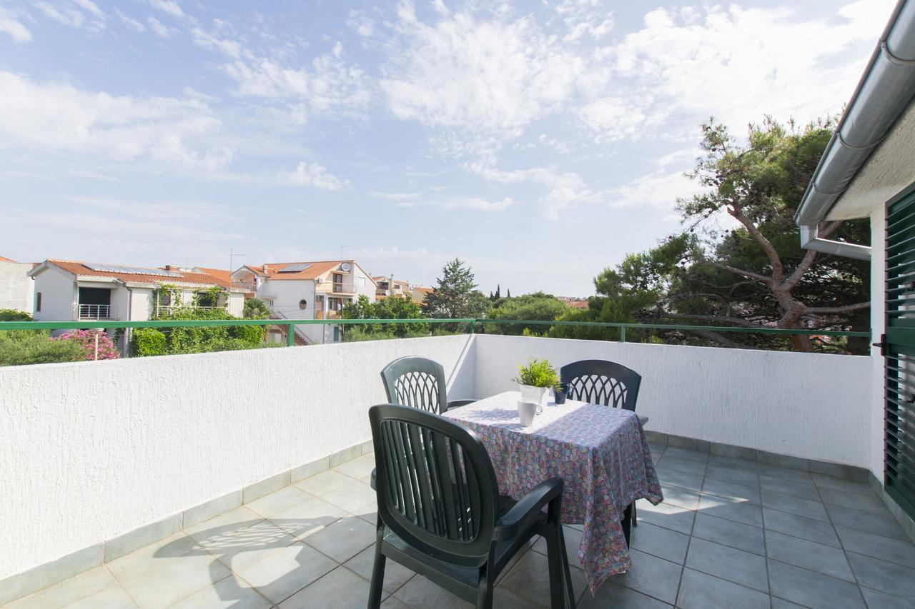 Apartments Branko Vodice Exteriör bild
