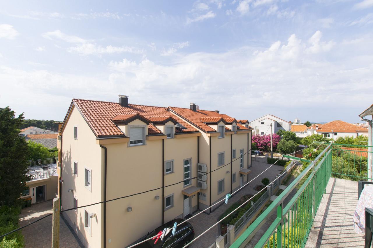 Apartments Branko Vodice Exteriör bild
