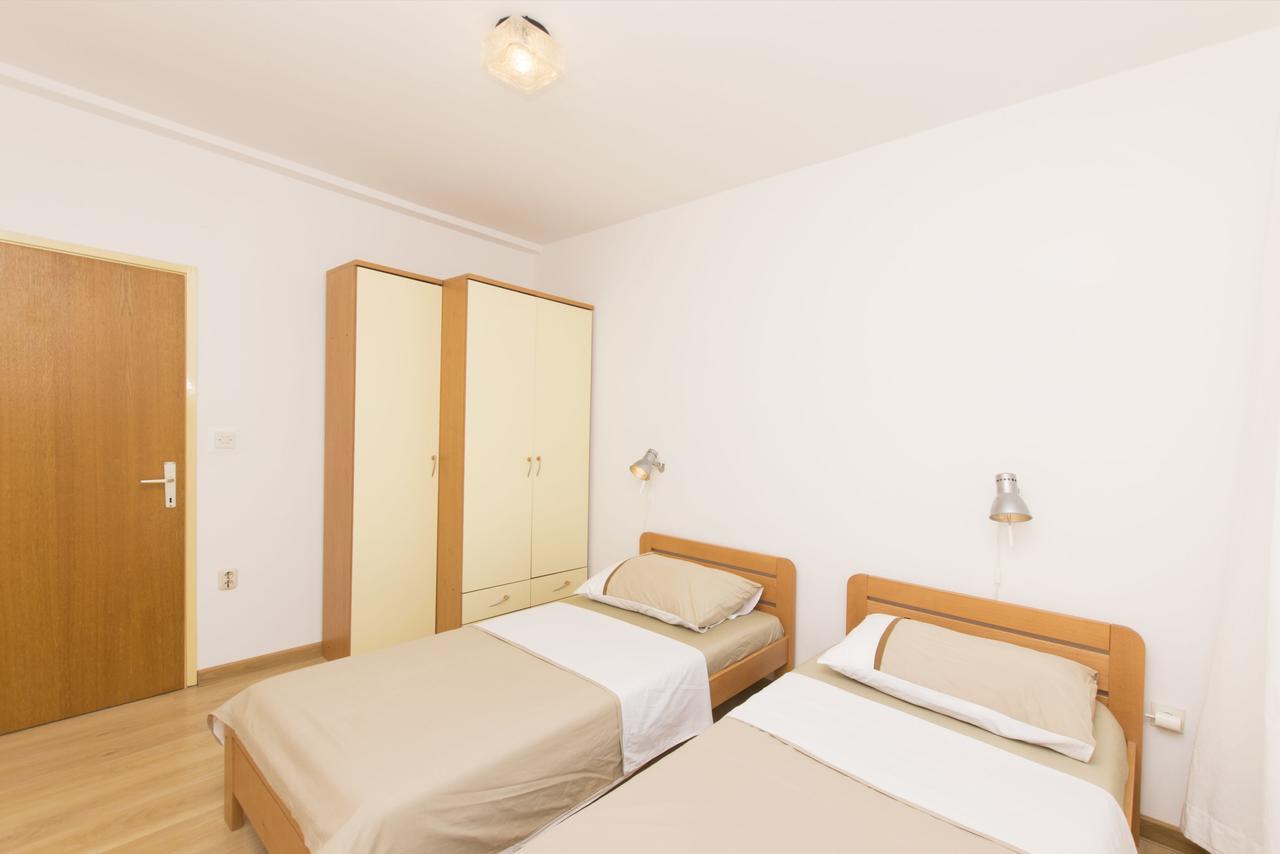 Apartments Branko Vodice Exteriör bild