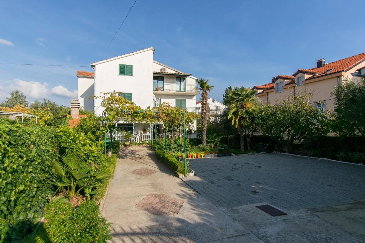 Apartments Branko Vodice Exteriör bild