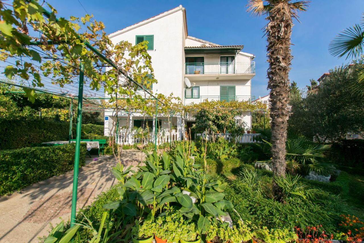 Apartments Branko Vodice Exteriör bild